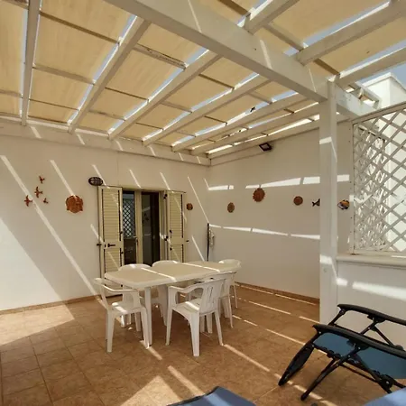 Bellissimo Attico A 70 Mt Dalla 度假居